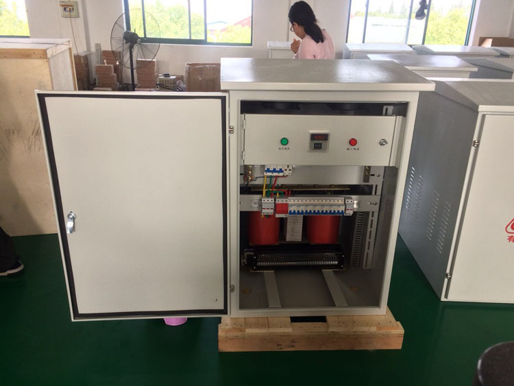 上海寶鋼生產車間專用防水照明變壓器